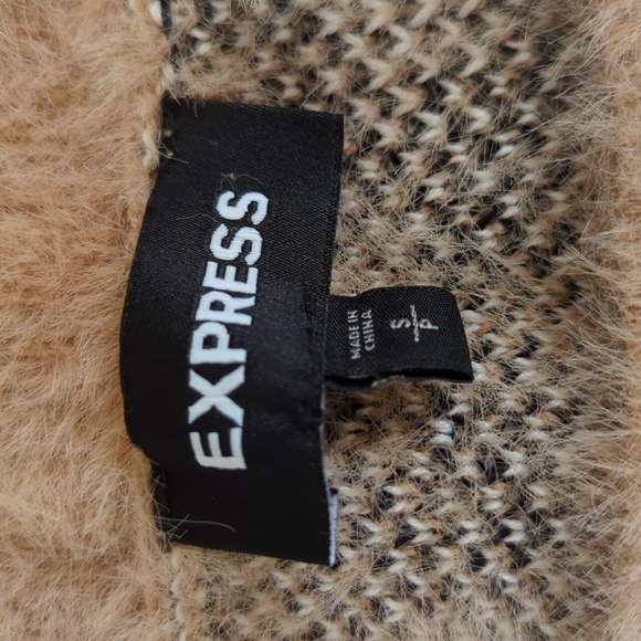 Express Tan Animal Print Cropped Fuzzy Sweater - Picture 4 of 7